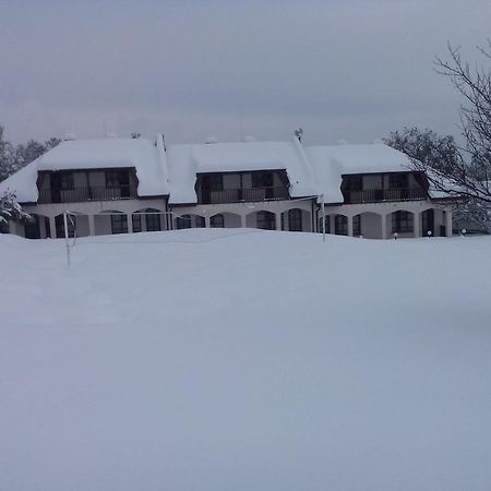 Complex Roden Kray Hotel Vlaychovtsi Exterior photo